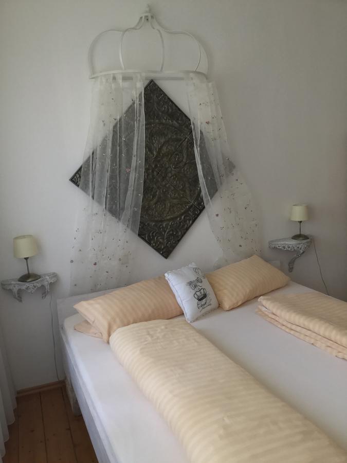 Vivo-Vino Bed & Breakfast Weisenheim am Sand Luaran gambar